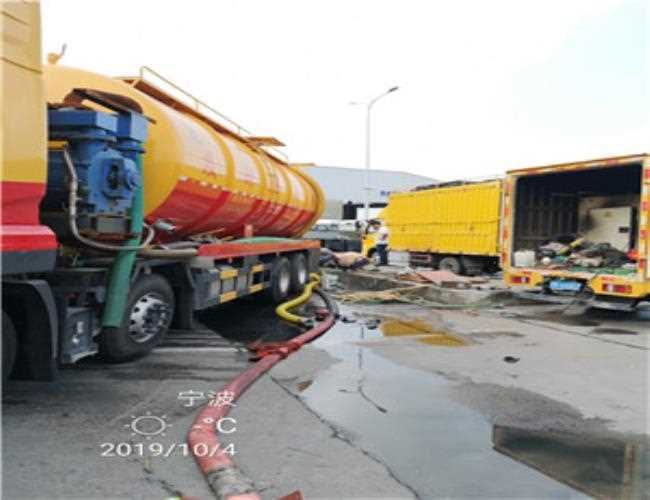 化粪池的狗毛怎么清理视频梅源社区化粪池清理多少钱一次
