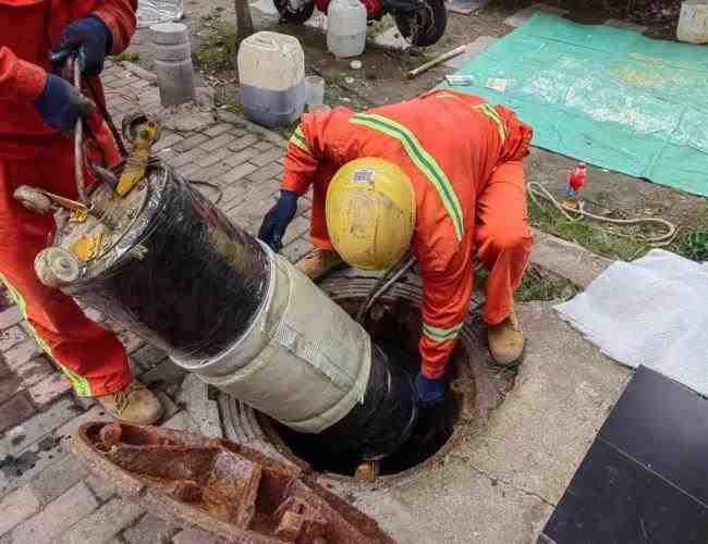 污水处理必备技能：掌握抽污水方法