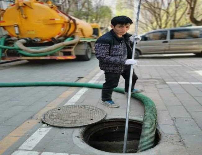 畅通管道，畅想美好生活——市政管道清淤工程助力城市建设