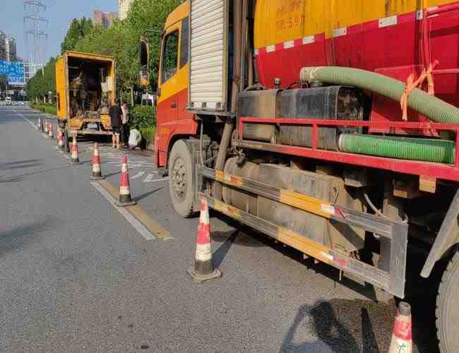 伊莱克斯空调售后维修电话抽调节渠污水收费标准