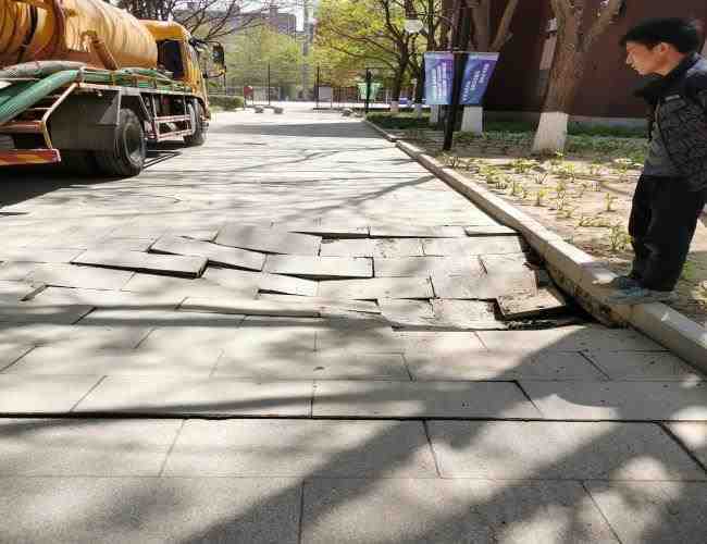 化粪池堵塞清理管道有用吗南湖园社区清理化粪池师傅电话