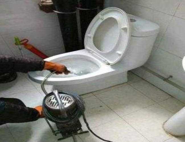 马桶维修电话号码(智能马桶维修上门附近电话号码)