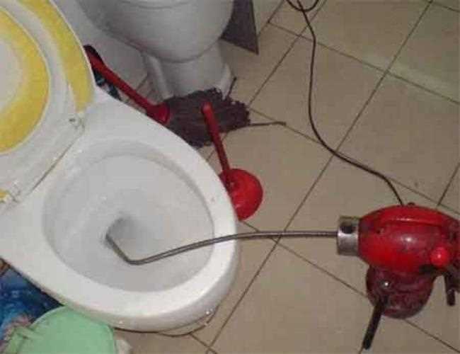 浴缸安装接水口视频(浴缸安装费用大概是多少)