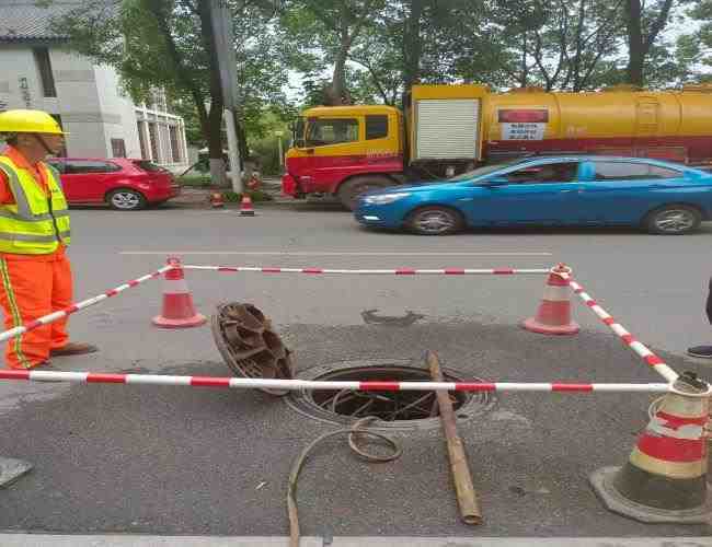 抽化粪池清理多少钱(抽化粪池清理多少钱一车)